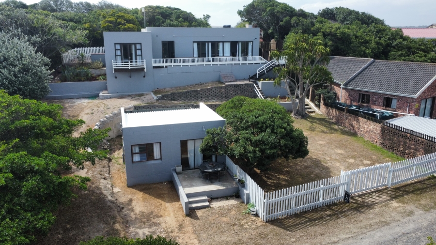 4 Bedroom Property for Sale in Boknesstrand Eastern Cape